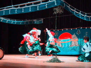 (写真)川前神楽