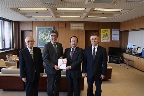 被災地の復興を願い～市自治会連合会が義援金のカバー写真