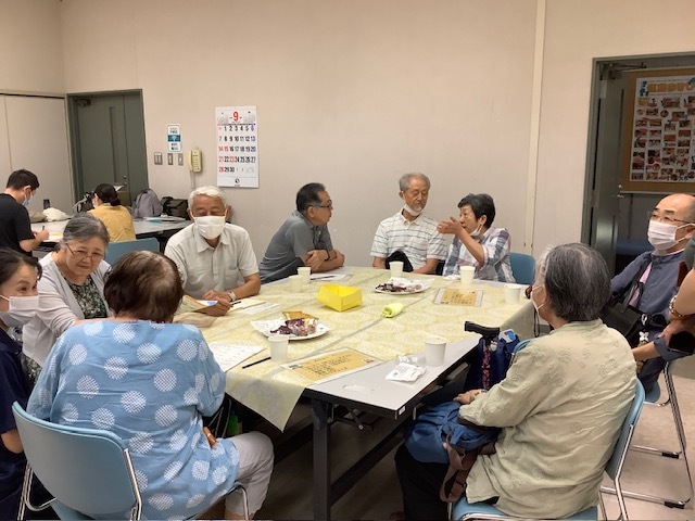 認知症カフェ_和気あいあい風景