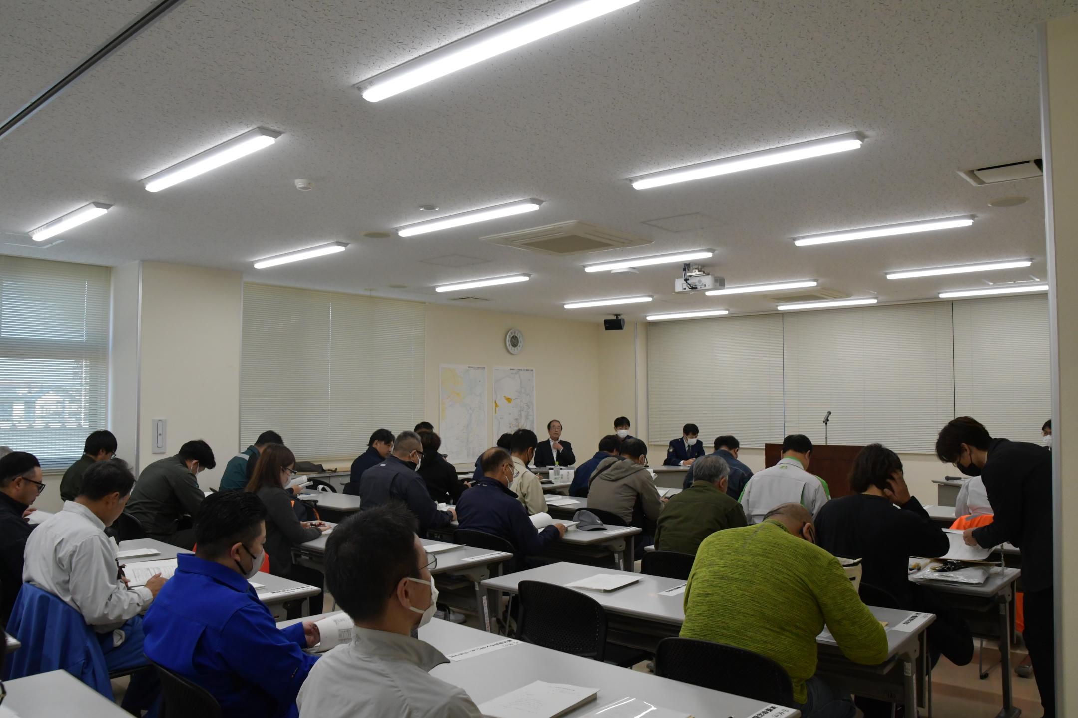 一堂に会した除雪業者の皆さん
