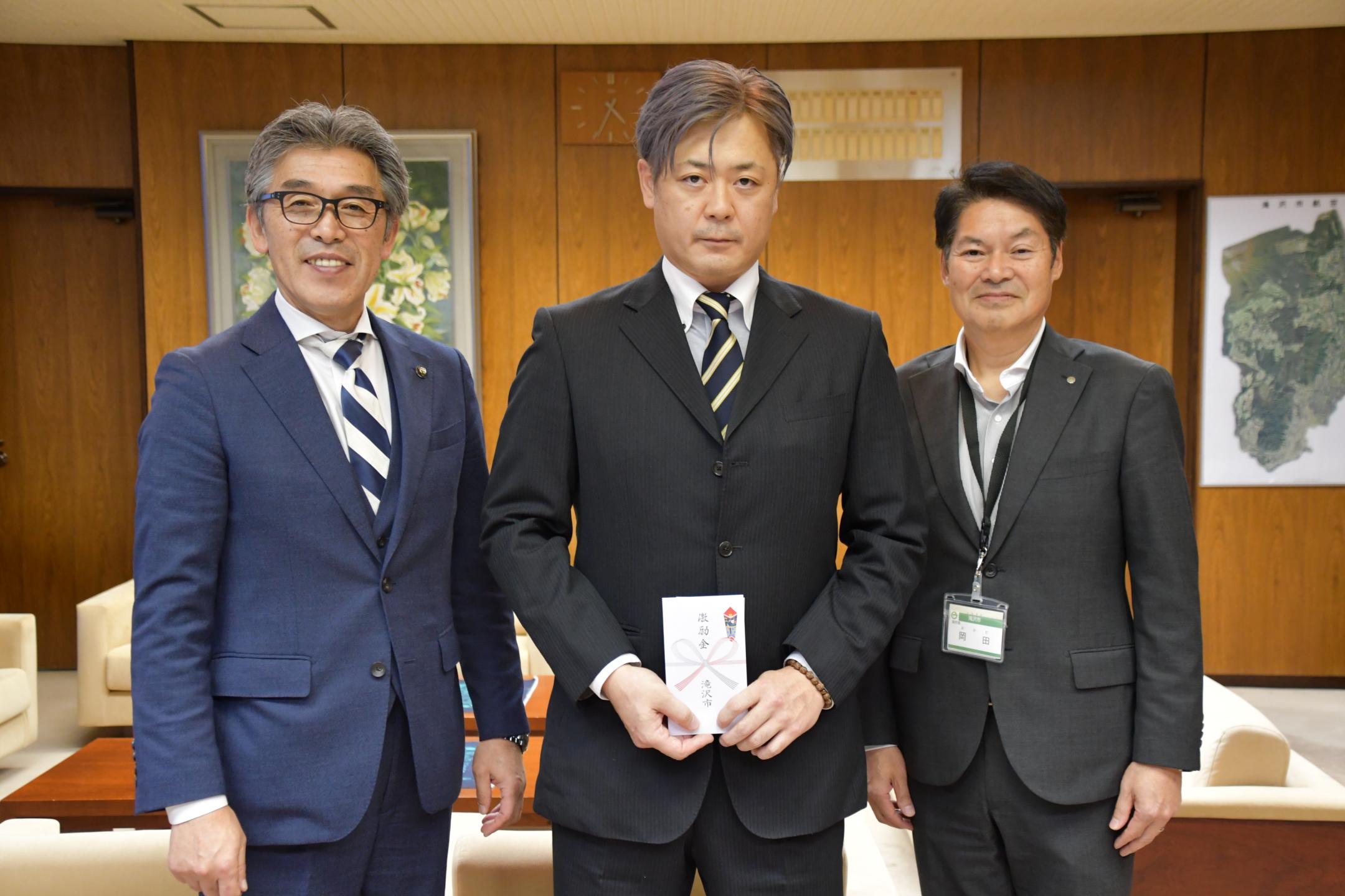 初の全国大会へ熱意～社会人バスケ滝沢クラブのカバー写真