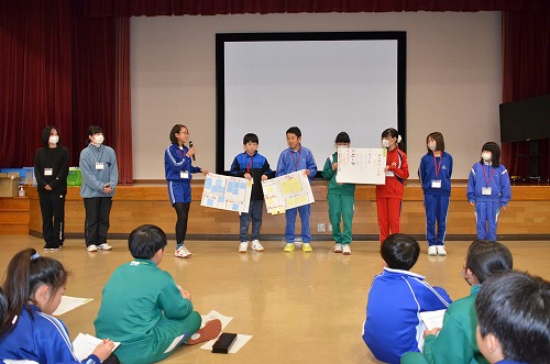 6年生を送る会の様子