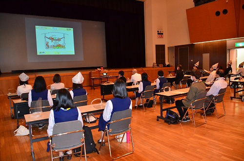 グローバルなマナビ~SDGsセミナーの様子2