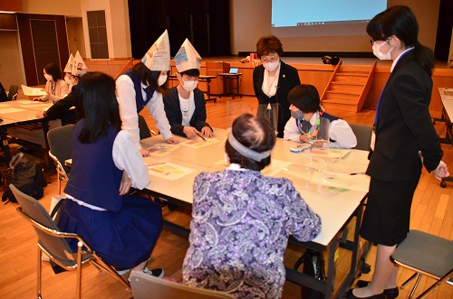 グローバルなマナビ~SDGsセミナーの様子1