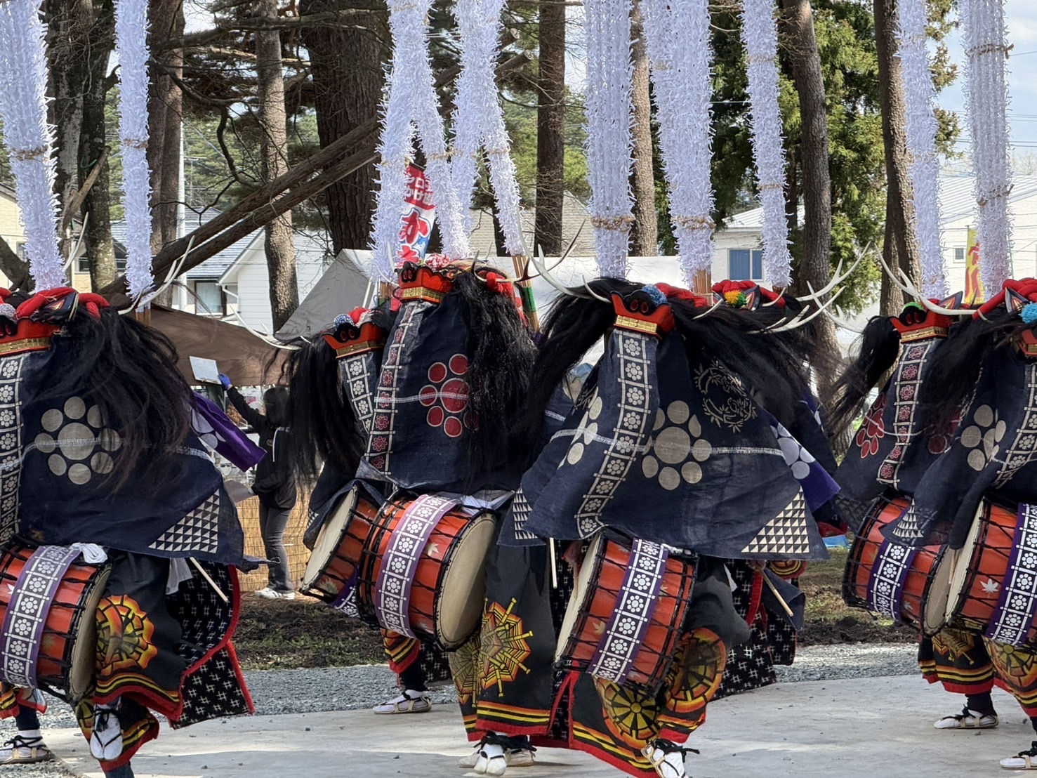 行山流口内鹿踊