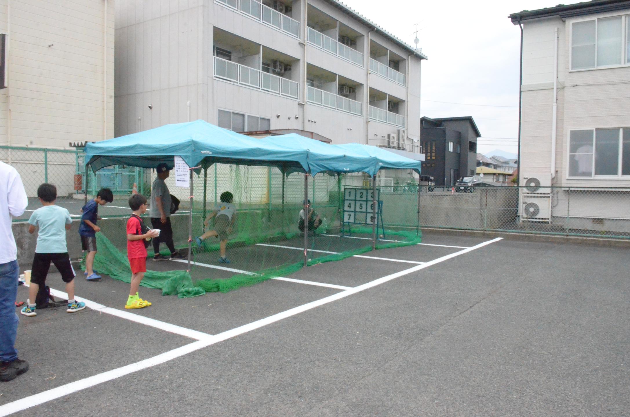 ストラックアウト