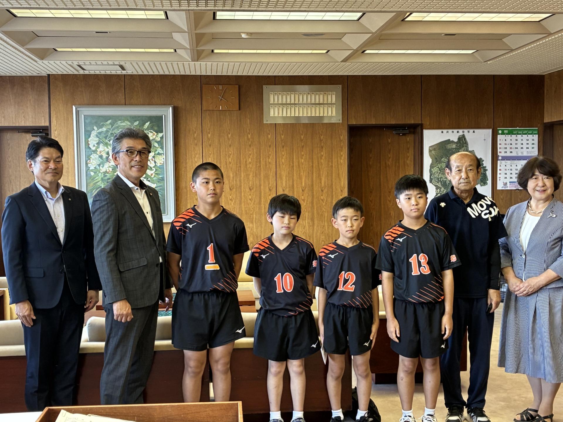 全国大会へ意気込み～小学生が市長を表敬訪問のカバー写真