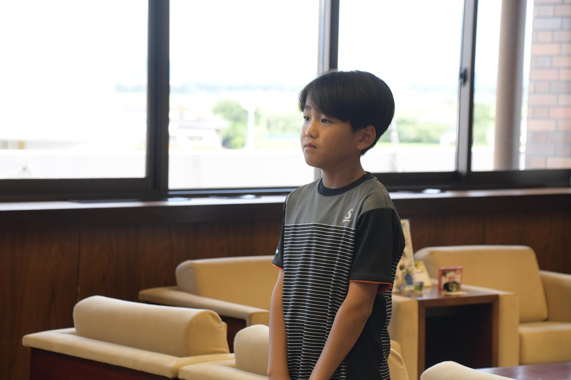 市長を訪問する菅原さん