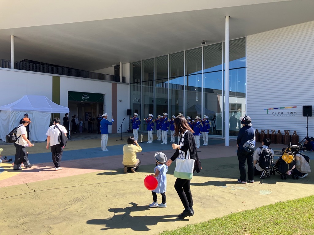 ラッパ隊による演奏