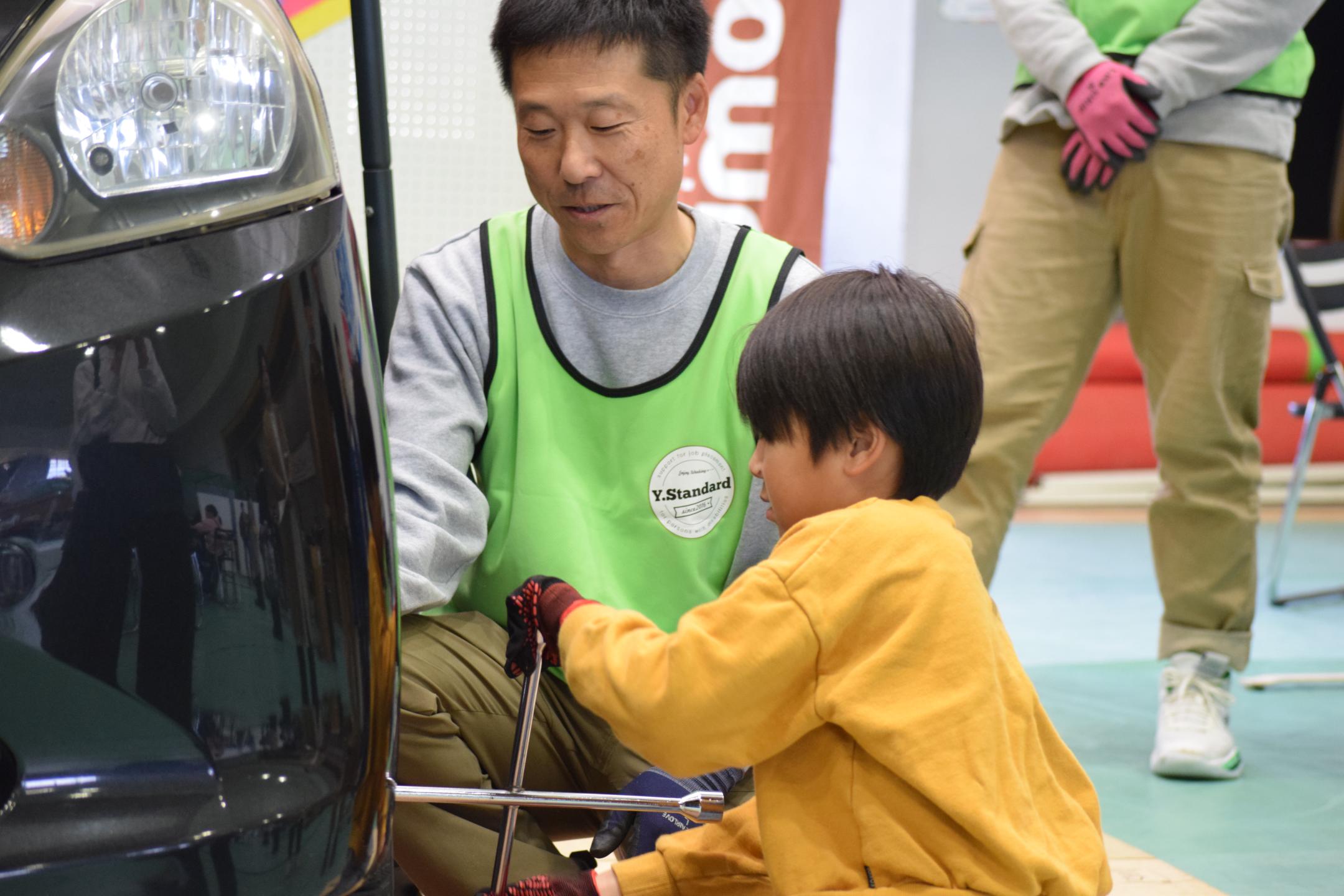 車の整備屋さん体験