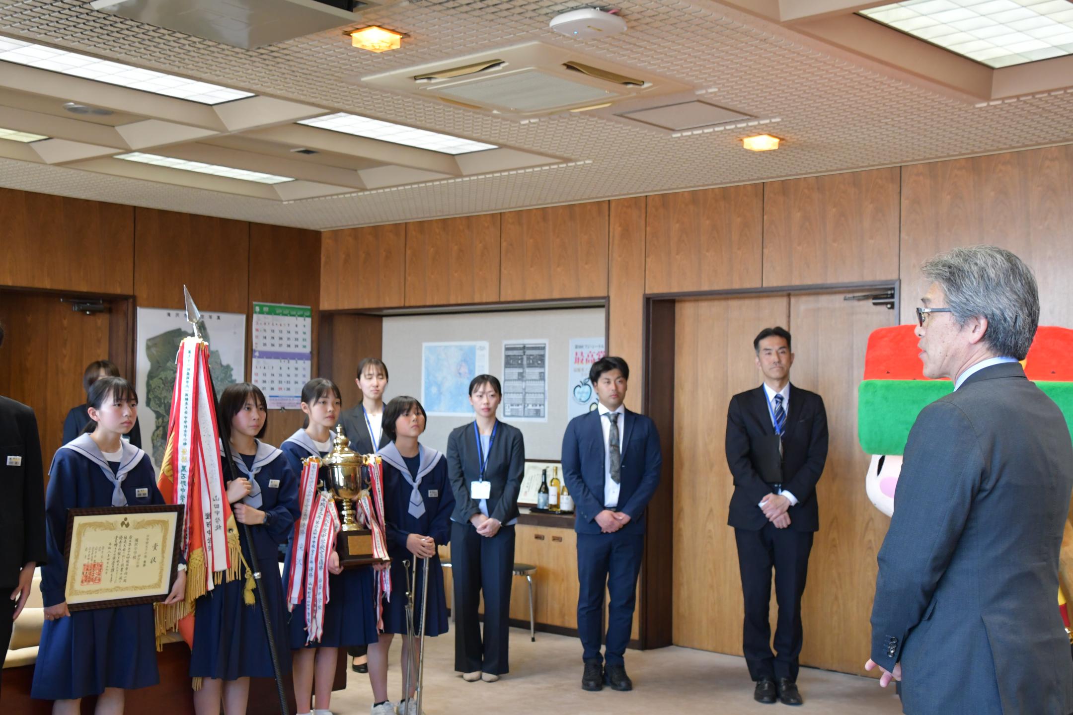 市長からお祝いと激励の言葉
