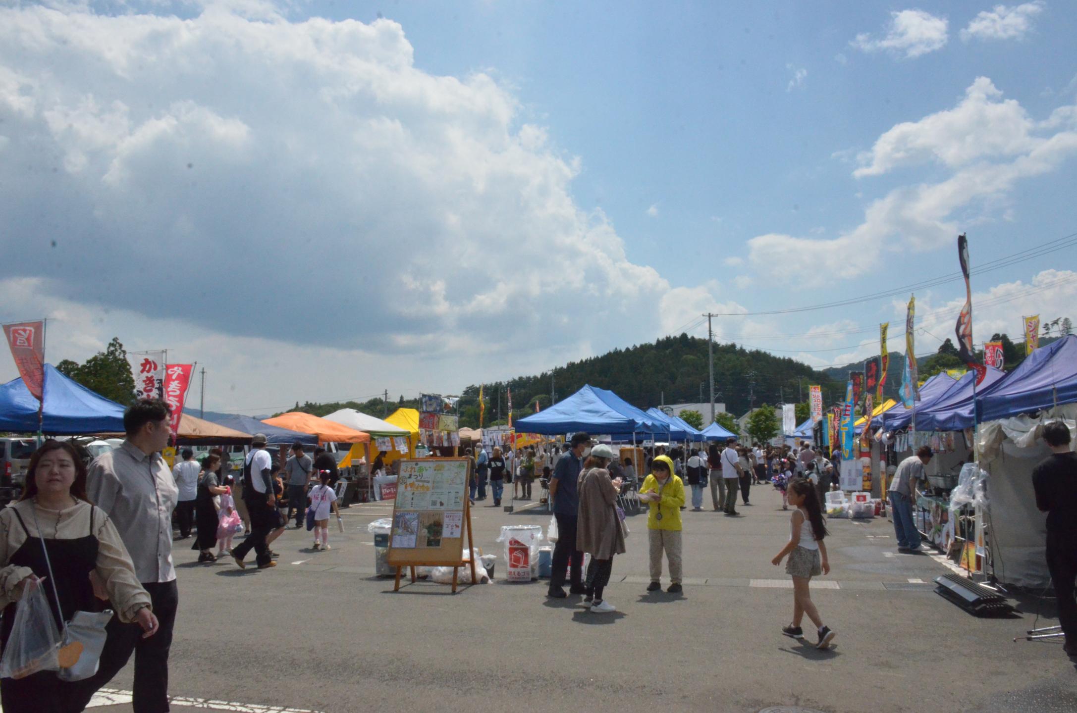 ふれあい祭り会場の様子