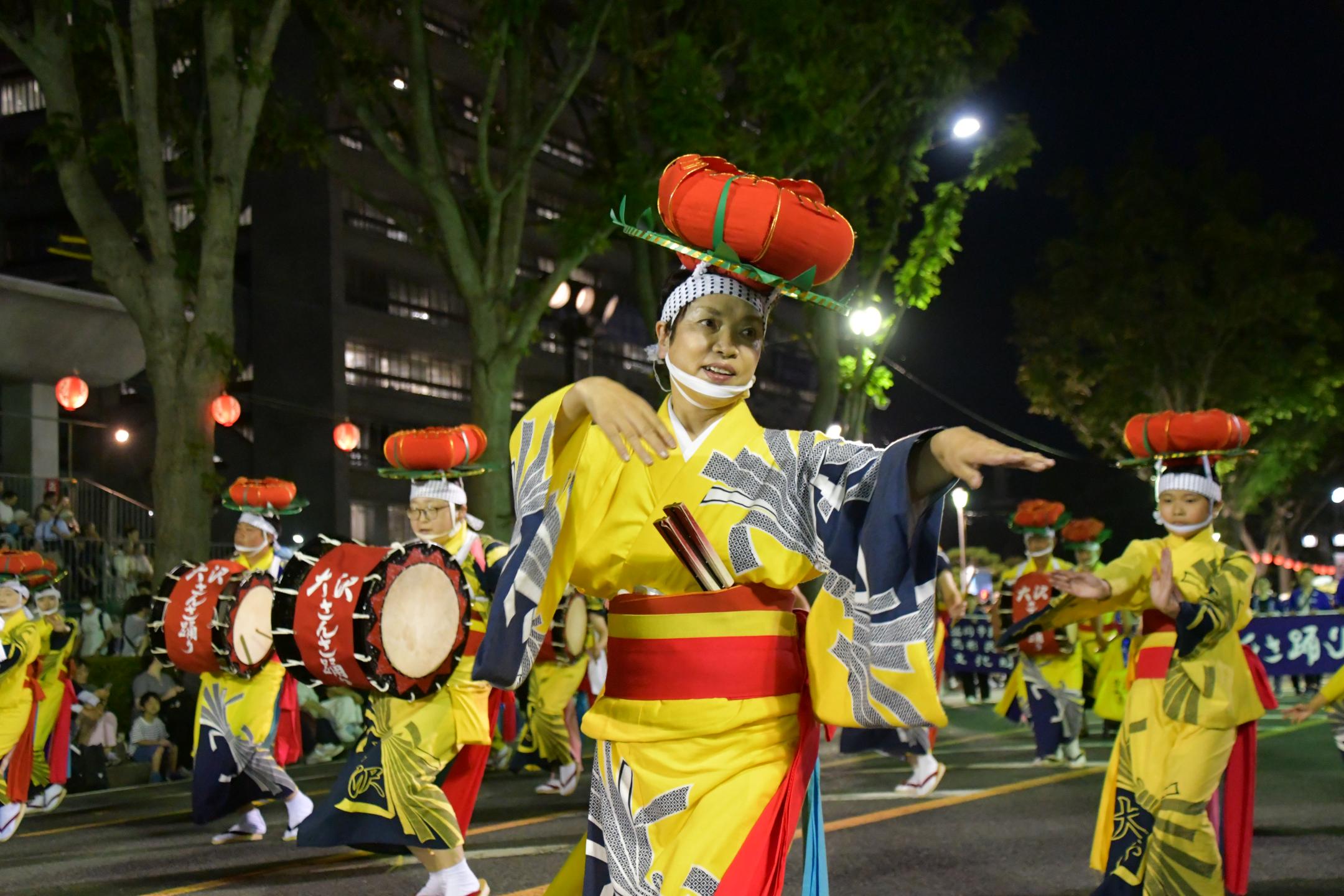 大沢さんさ踊り保存会の演舞