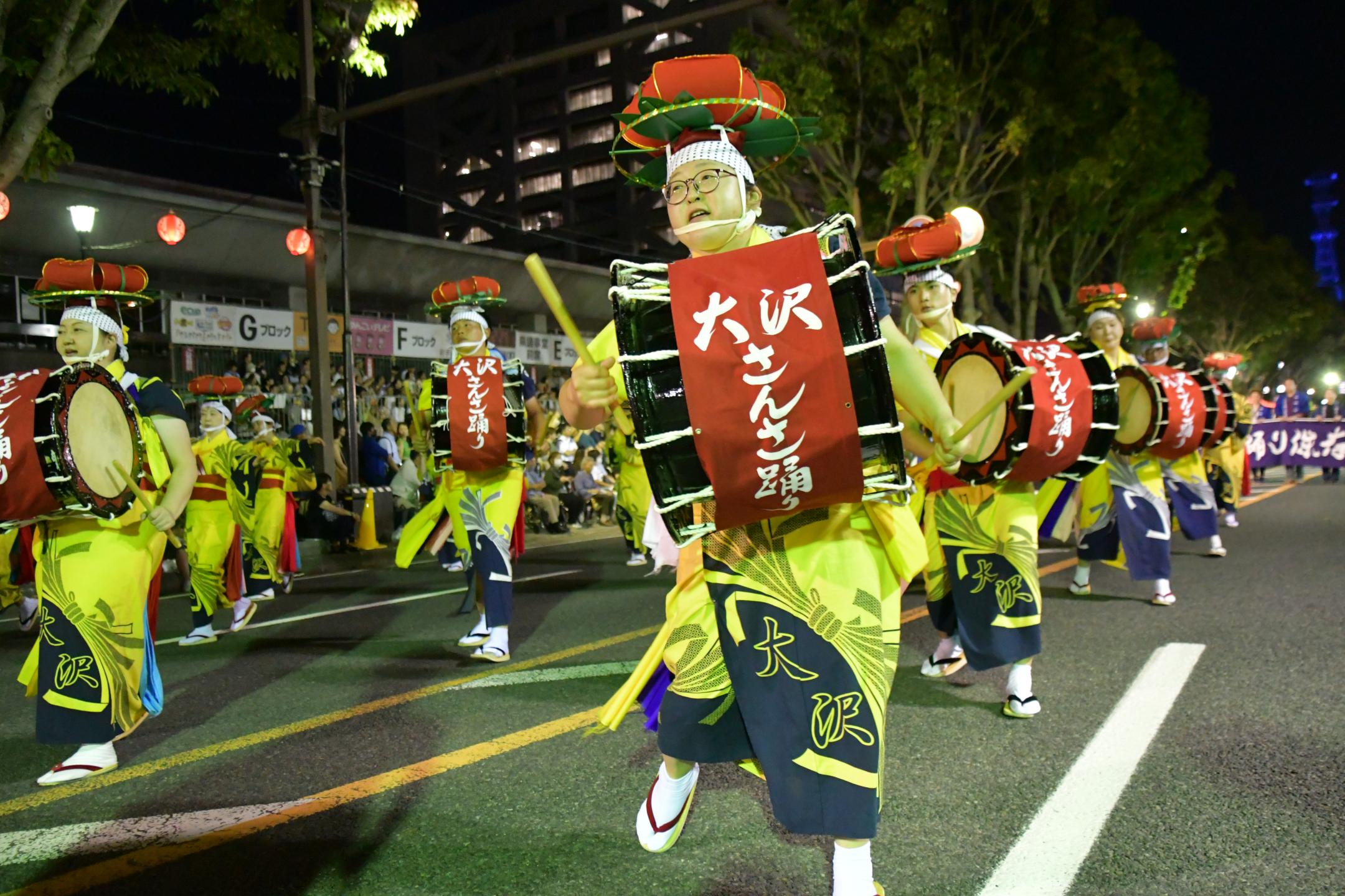 大沢さんさ踊り保存会による太鼓